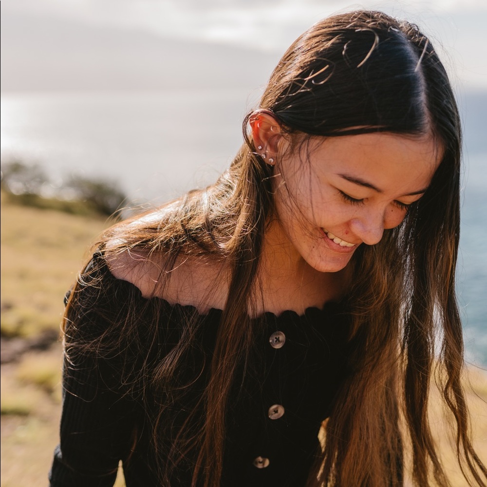 Meet your Posher, Naiomi